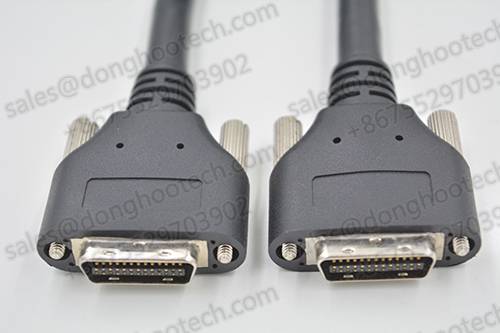  Custom High Speed Mini Machine Vision Data Cable Assemblies with SDR or HDR 26Pin 